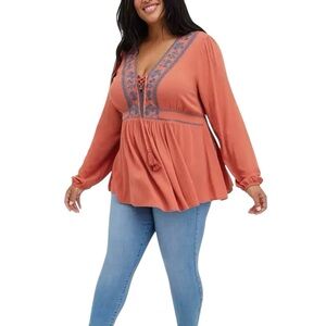 New Without Tags Torrid Babydoll Rayon Crepe Embroidered Lace-Up Top Sz 2 (2X)